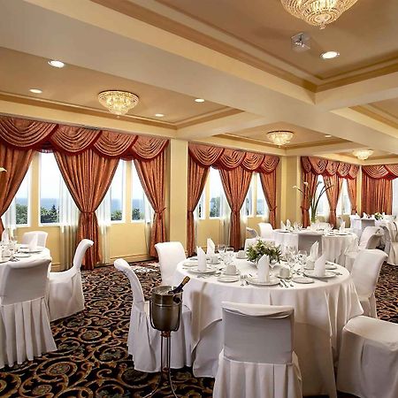 Four Points By Sheraton Toronto Lakeshore Dış mekan fotoğraf