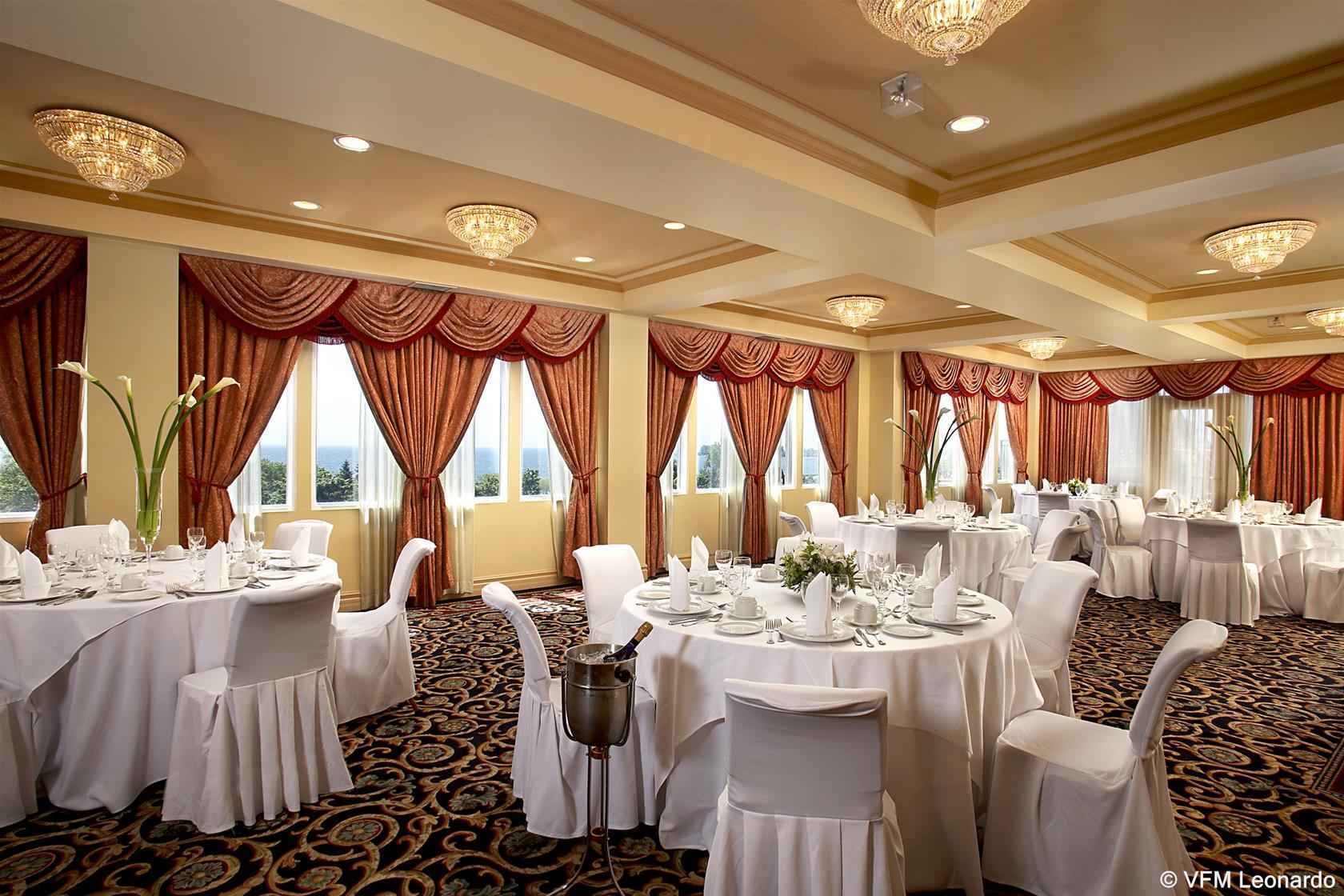 Four Points By Sheraton Toronto Lakeshore Dış mekan fotoğraf